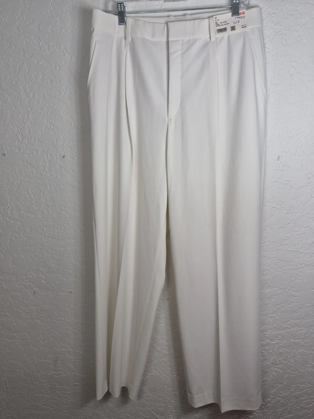 XL Uniqlo Cream Wide-Leg Dress Pants